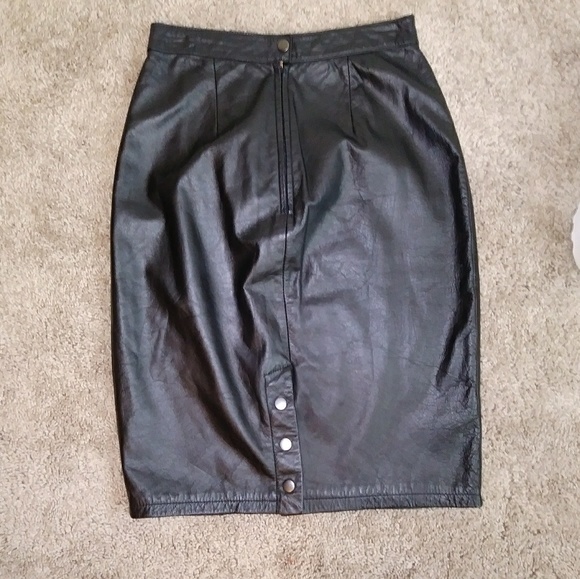 Black leather pencil skirt - Picture 1 of 2
